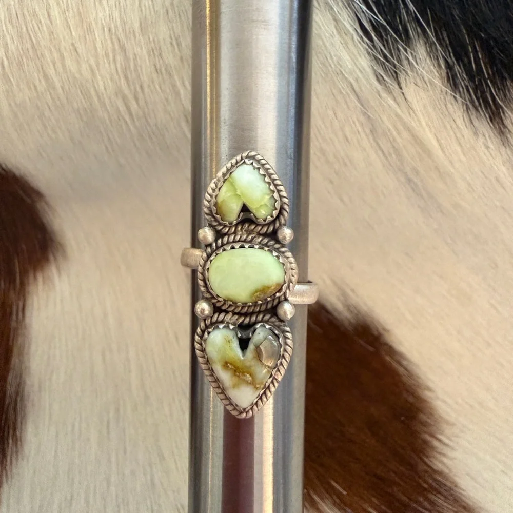 ❤️ Palomino Variscite Navajo 3 Stone Heart Brushed Sterling 925 Adjustable Ring - Picture 9 of 13